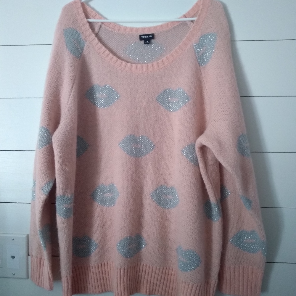 Torrid Plus Sized 3X Blush Pink Sweater Lips